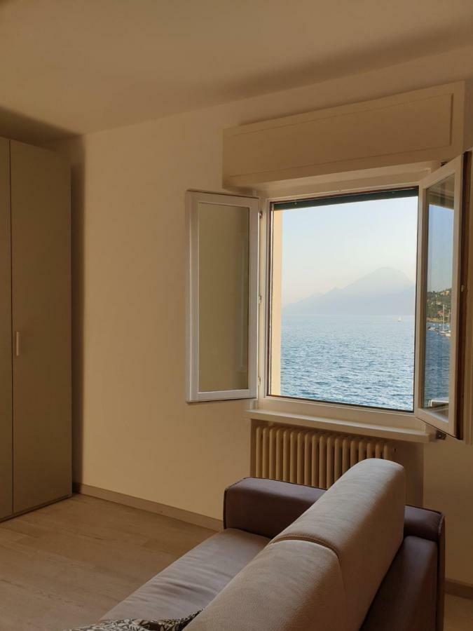 Assenza Lake Front Sweet Apartment Brenzone sul Garda Dış mekan fotoğraf